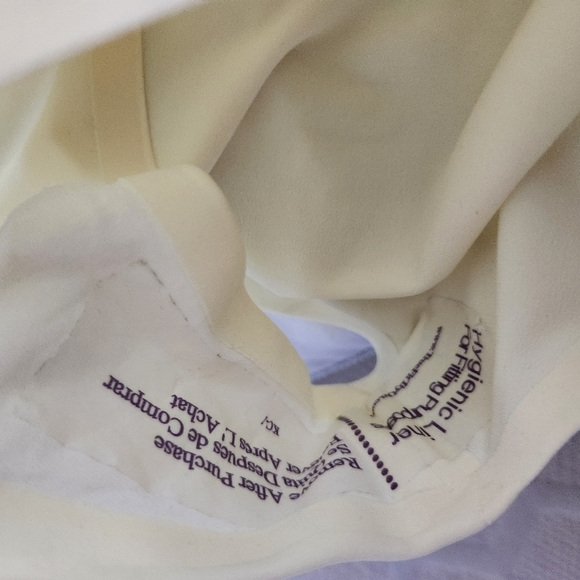 NWT Norma Kamali Oversized Boyfriend Style V Neck Bodysuit Butter XS - Picture 2 of 11